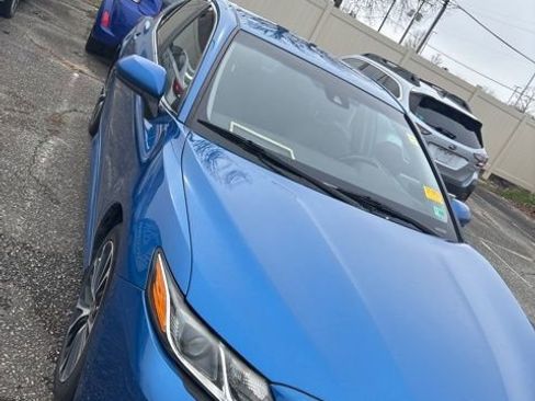 Used 2019 Toyota Camry SE image 3