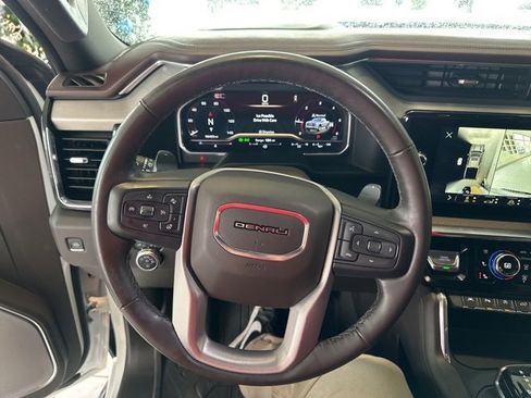Used 2024 GMC Sierra 1500 Denali w/ Technology Package image 14