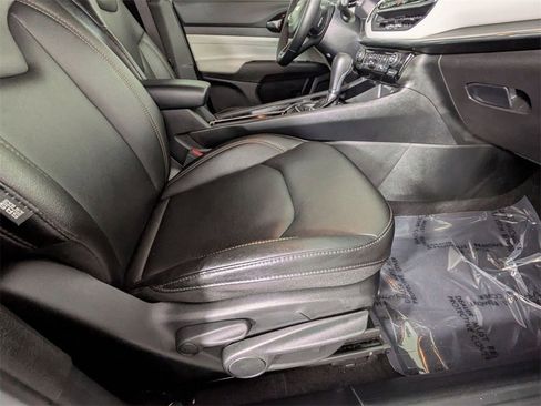 Certified 2024 Jeep Compass Limited image 30