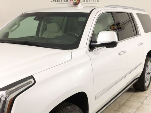 Used 2016 Cadillac Escalade ESV Premium AWD/4WD image 55