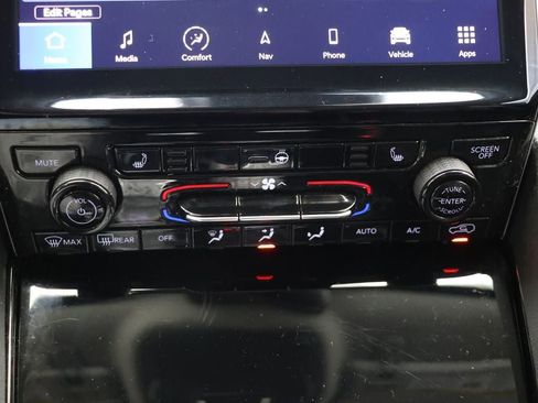 Used 2023 Jeep Grand Cherokee L Limited image 22