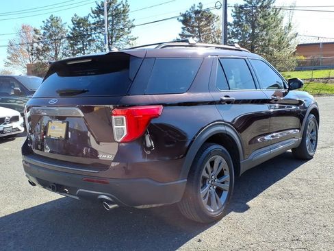 Certified 2023 Ford Explorer XLT w/ Equipment Group 202A image 6