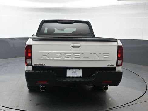 Used 2025 Honda Ridgeline Sport image 5
