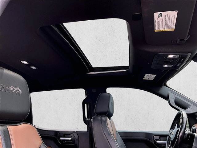 Used 2021 Chevrolet Silverado 1500 High Country AWD/4WD image 16