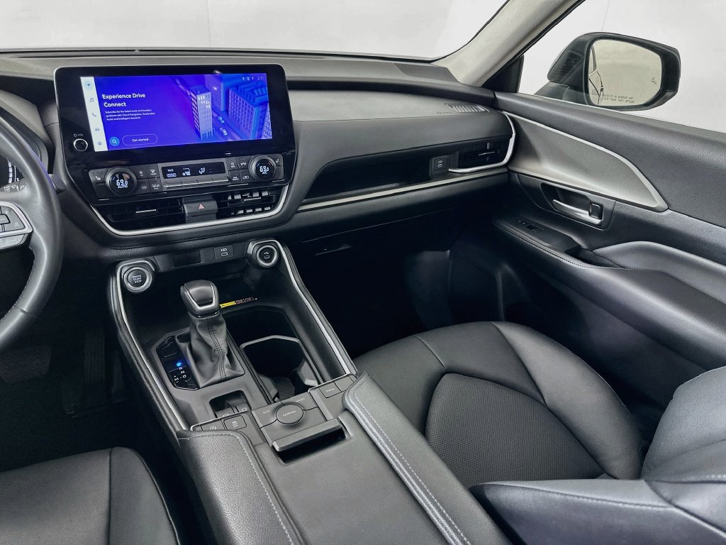 Used 2025 Toyota Grand Highlander FWD image 23