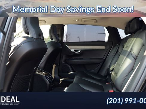 Used 2023 Volvo S90 B6 Plus AWD/4WD image 27