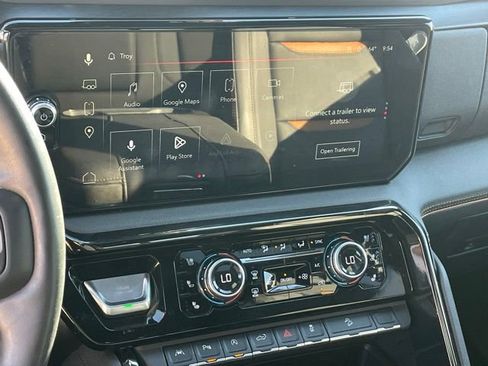 Used 2024 GMC Sierra 1500 AT4 w/ Technology Package image 17