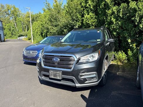Used 2021 Subaru Ascent Premium w/ Convenience Package AWD/4WD image 2