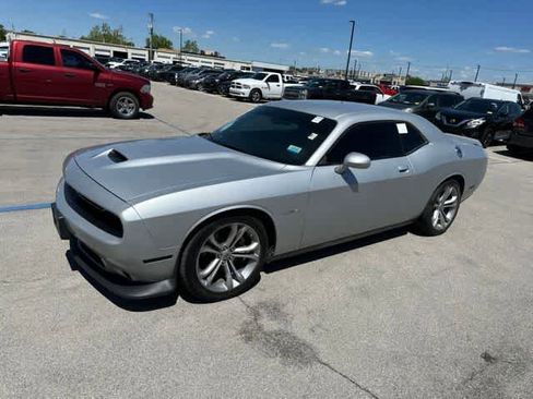 Used 2022 Dodge Challenger R/T RWD image 13