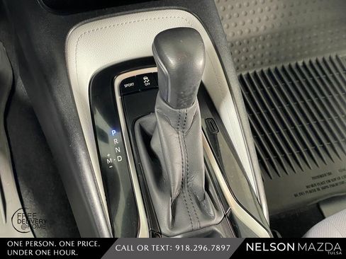 Used 2020 Toyota Corolla SE image 34