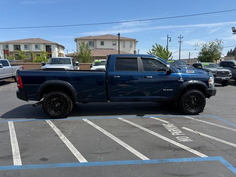Used 2019 RAM 2500 Laramie AWD/4WD image 4