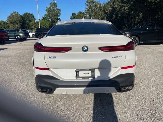 Used 2023 BMW X6 xDrive40i w/ Executive Package AWD/4WD image 3