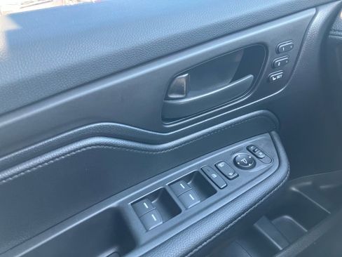 Certified 2024 Honda Odyssey EX-L image 32