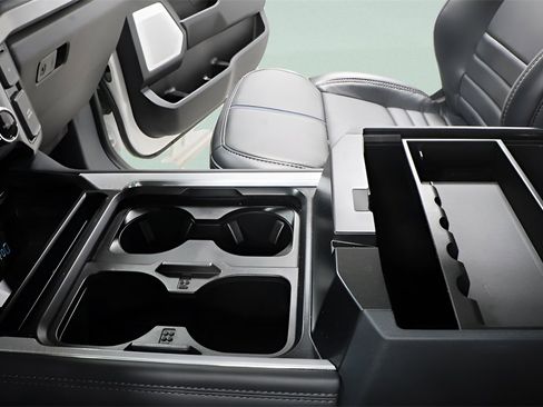 Used 2025 Ford F350 Platinum image 20