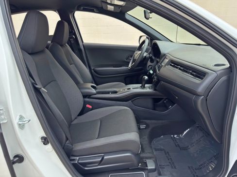 Used 2022 Honda HR-V Sport image 14