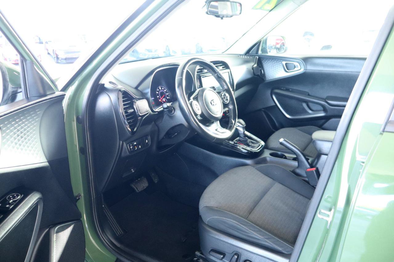 Used 2021 Kia Soul EX FWD image 14
