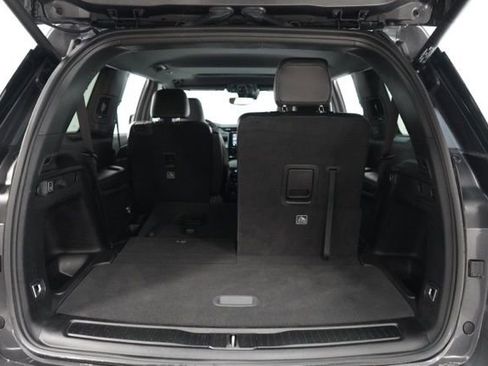 Used 2023 Jeep Grand Cherokee L Laredo image 34