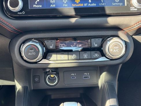 New 2025 Nissan Versa SR w/ Trunk Package image 16