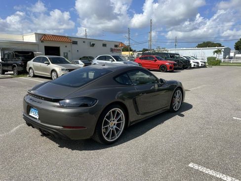 Used 2025 Porsche 718 Cayman GTS RWD image 8