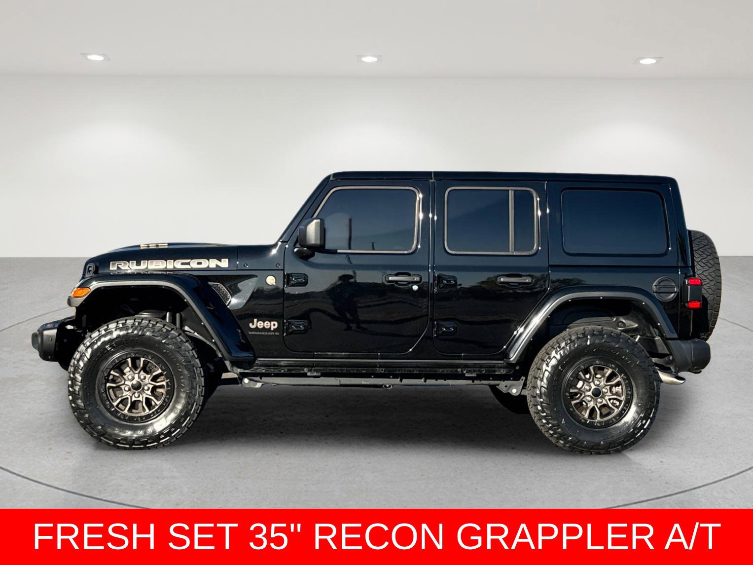 Used 2023 Jeep Wrangler Unlimited Rubicon 392 w/ Trailer Tow Package AWD/4WD image 3