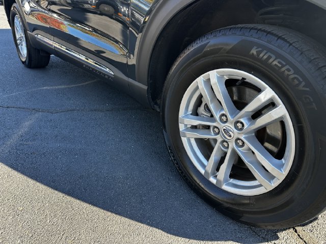 Certified 2023 Ford Explorer XLT AWD/4WD image 11