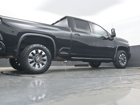 Used 2024 Chevrolet Silverado 2500 Custom w/ Custom Value Package image 28