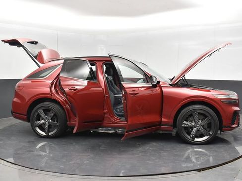 Used 2023 Genesis GV70 2.5T w/ Sport Prestige Package AWD/4WD image 33