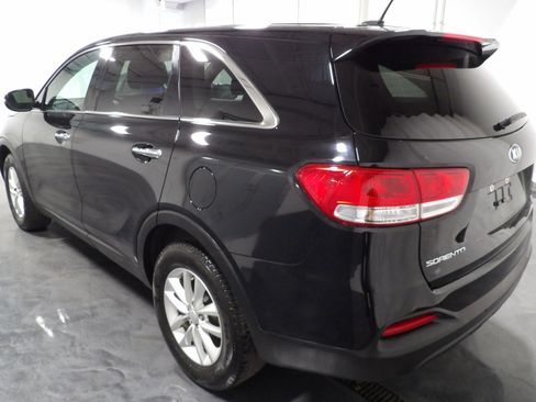 Used 2017 Kia Sorento L FWD image 5