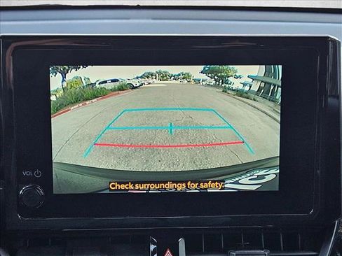 Used 2024 Toyota Corolla Cross AWD Hybrid image 15