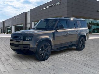 New 2026 Land Rover Defender 130 X-Dynamic SE AWD/4WD video 1