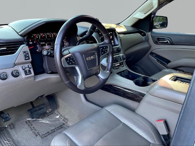 Used 2016 GMC Yukon SLT w/ Premium Edition AWD/4WD image 18
