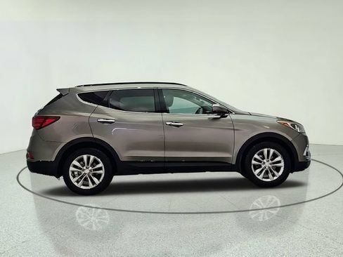 Used 2018 Hyundai Santa Fe Sport 2.0T AWD/4WD image 7