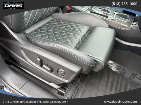 Used 2018 Audi SQ5 Premium Plus w/ Navigation Package image 36