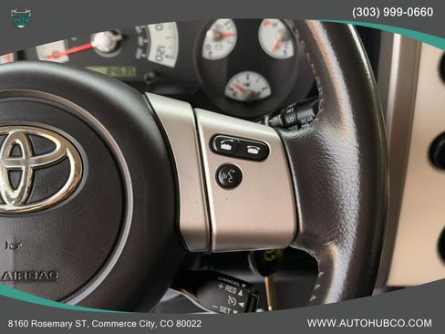 Used 2013 Toyota FJ Cruiser 4WD w/ Upgrade Pkg image 15