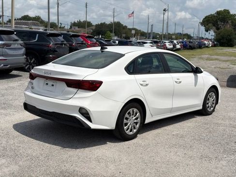 Used 2024 Kia Forte LX FWD image 4