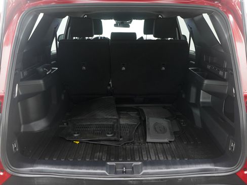 Used 2025 Toyota 4Runner SR5 image 18