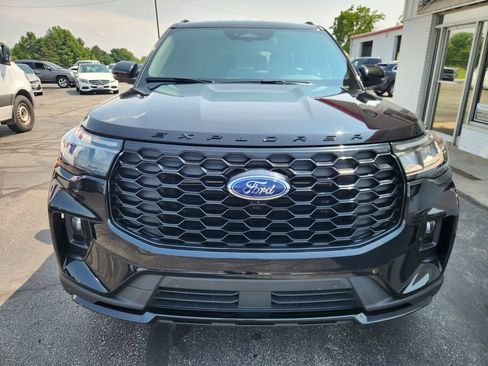 Used 2025 Ford Explorer ST-Line AWD/4WD image 9