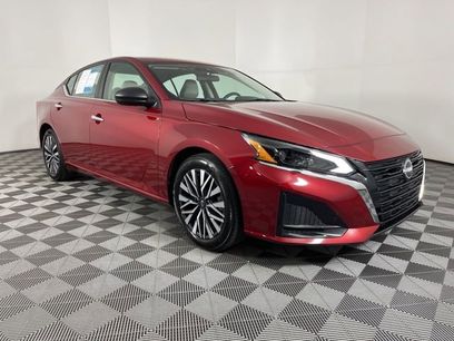 Used 2025 Nissan Altima 2.5 SV