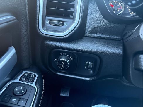 Used 2024 RAM 2500 Big Horn w/ Bed Utility Group image 15