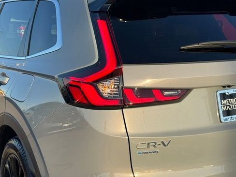 Used 2025 Honda CR-V Sport Touring image 6