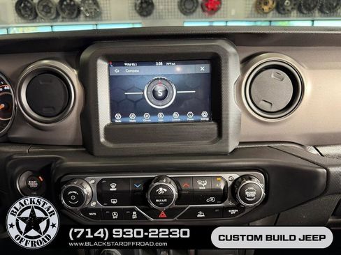 Used 2022 Jeep Wrangler Unlimited Sport AWD/4WD image 28