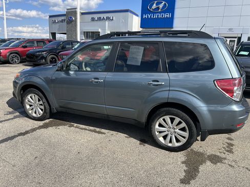 Used 2013 Subaru Forester 2.5X Premium AWD/4WD image 8