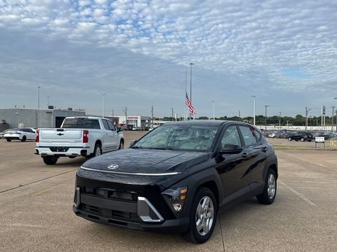 Used 2026 Hyundai Kona SE FWD image 8
