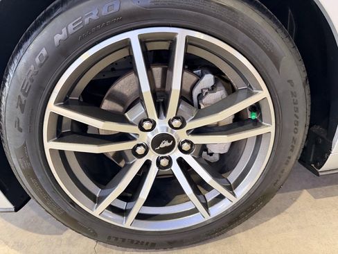 Used 2015 Ford Mustang Premium image 43