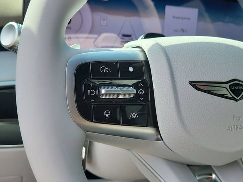New 2026 Genesis GV70 2.5T Advanced AWD/4WD image 18