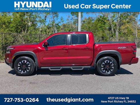 Used 2022 Nissan Frontier Pro-X w/ Technology Package RWD image 2