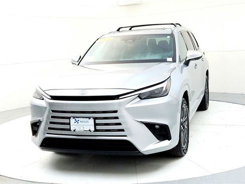 Used 2024 Lexus TX 350 AWD image 2