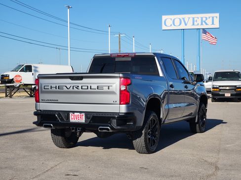 Used 2024 Chevrolet Silverado 1500 LT Trail Boss w/ LT Trail Boss Premium Package AWD/4WD image 7