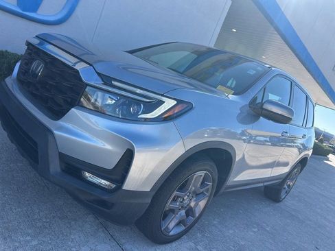 Used 2023 Honda Passport EX-L image 4