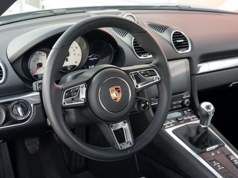 Used 2024 Porsche 718 Cayman RWD image 14